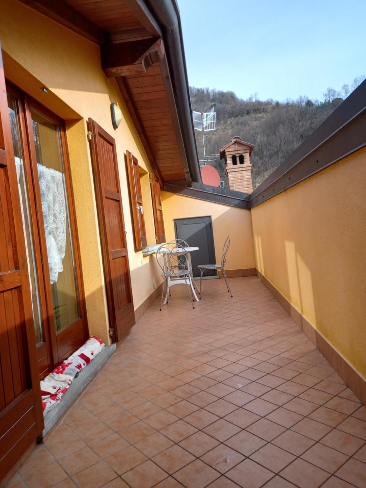 Casa Vacanze Tania Somendenna Buitenkant foto
