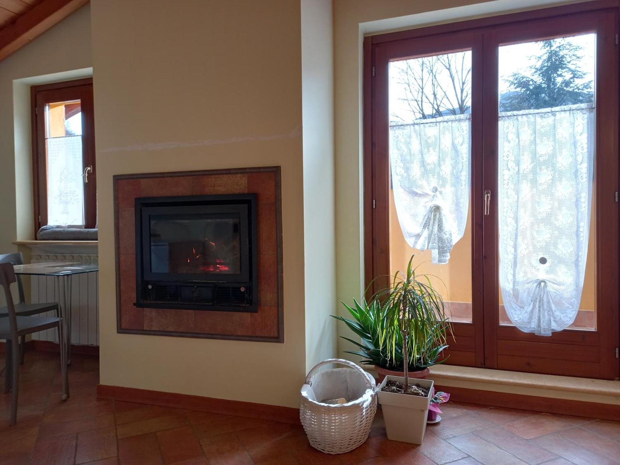 Casa Vacanze Tania Somendenna Buitenkant foto